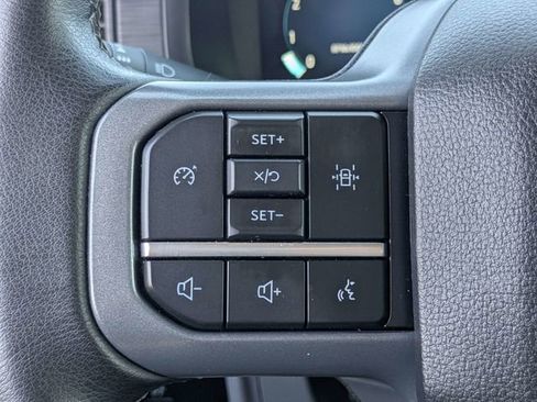 Used 2024 Ford F150 XLT image 25