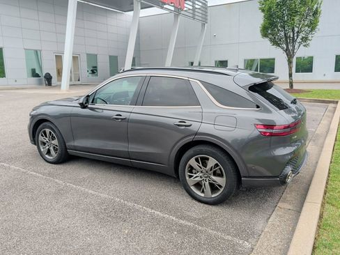 Used 2022 Genesis GV70 3.5T Sport w/ Sport Advanced Package AWD/4WD image 5