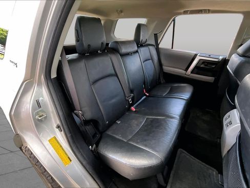 Used 2011 Toyota 4Runner SR5 w/ Premium Pkg w/Leather AWD/4WD image 19