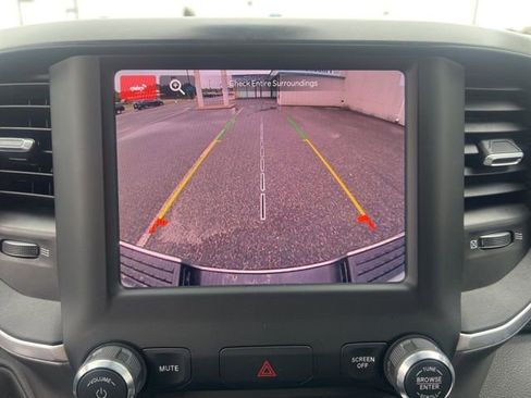 Used 2024 RAM 2500 Big Horn w/ Bed Utility Group image 18