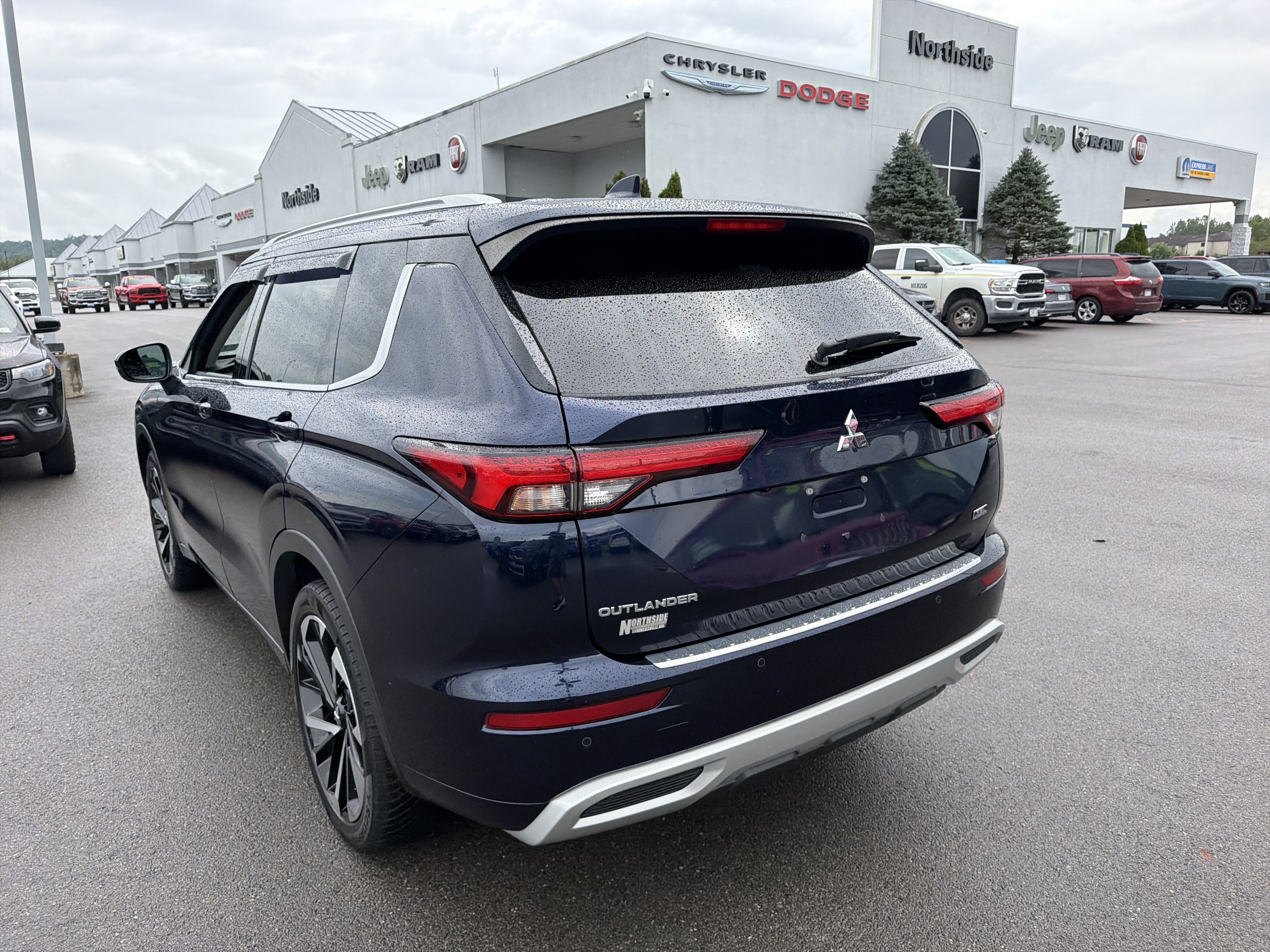 Used 2022 Mitsubishi Outlander SEL AWD/4WD image 9