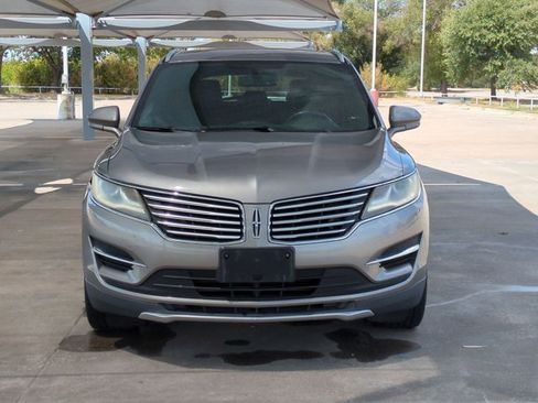 Used 2017 Lincoln MKC Premiere FWD image 2