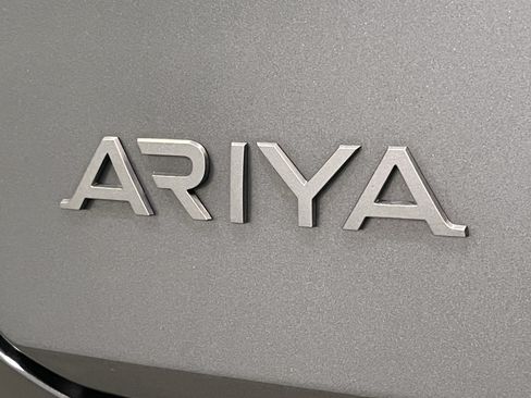 Used 2024 Nissan Ariya AWD image 24