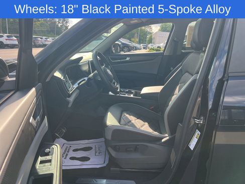 Certified 2026 Volkswagen Atlas Peak Edition AWD/4WD image 20