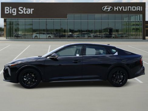 Used 2025 Kia K4 GT-Line Turbo FWD image 2