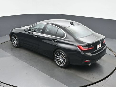 Used 2022 BMW 330i xDrive Sedan w/ Premium Package AWD/4WD image 35