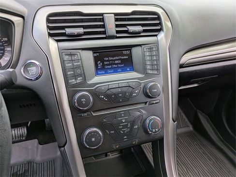 Certified 2017 Ford Fusion SE image 13