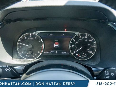 Used 2023 Nissan Pathfinder SL AWD/4WD image 5