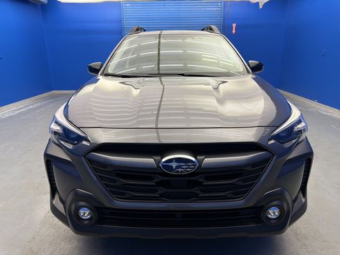 Used 2025 Subaru Outback Premium w/ Popular Package #1A image 3