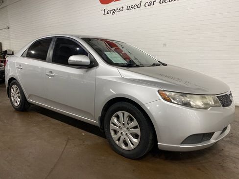 Used 2012 Kia Forte EX image 2