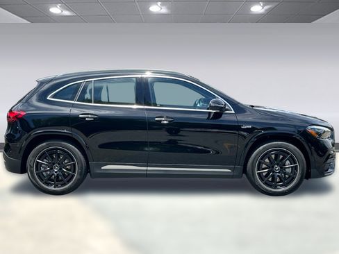 New 2026 Mercedes-Benz GLA 35 AMG 4MATIC image 7