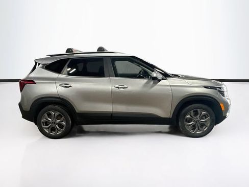 Used 2024 Kia Seltos S AWD/4WD image 8