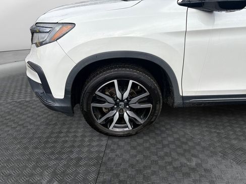 Used 2020 Honda Pilot Touring image 9