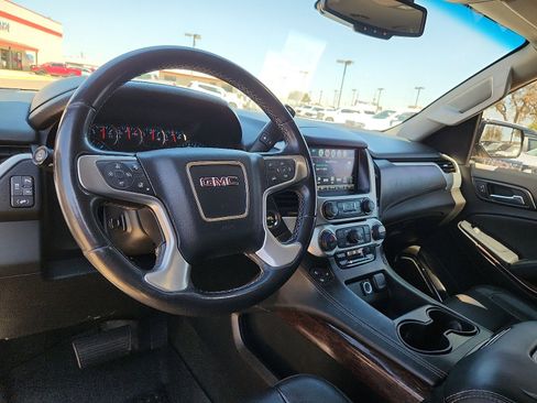 Used 2018 GMC Yukon XL SLT image 13
