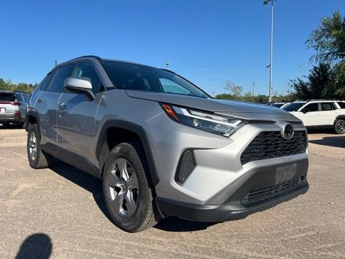 Used 2024 Toyota RAV4 XLE FWD image 7