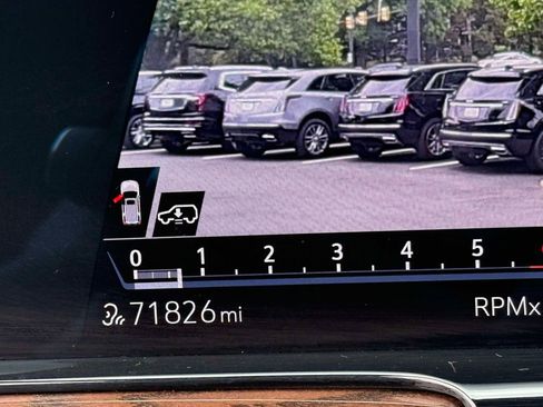 Used 2022 Cadillac Escalade Sport Platinum w/ LPO, ONYX Package AWD/4WD image 5