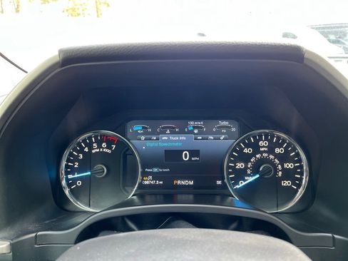 Used 2018 Ford F150 Lariat w/ Equipment Group 502A Luxury image 16