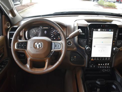 Used 2024 RAM 2500 Limited AWD/4WD image 3