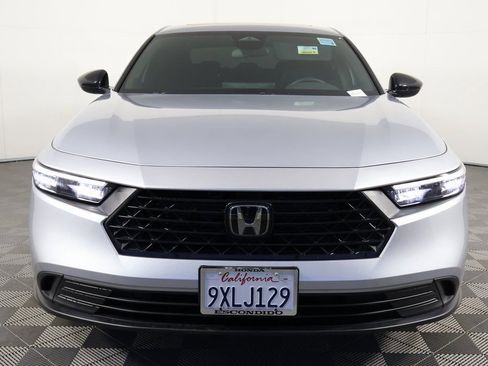 Used 2025 Honda Accord Sport image 2