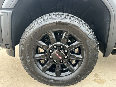 New 2026 GMC Sierra 2500 AT4 w/ AT4 Premium Plus Package image 16