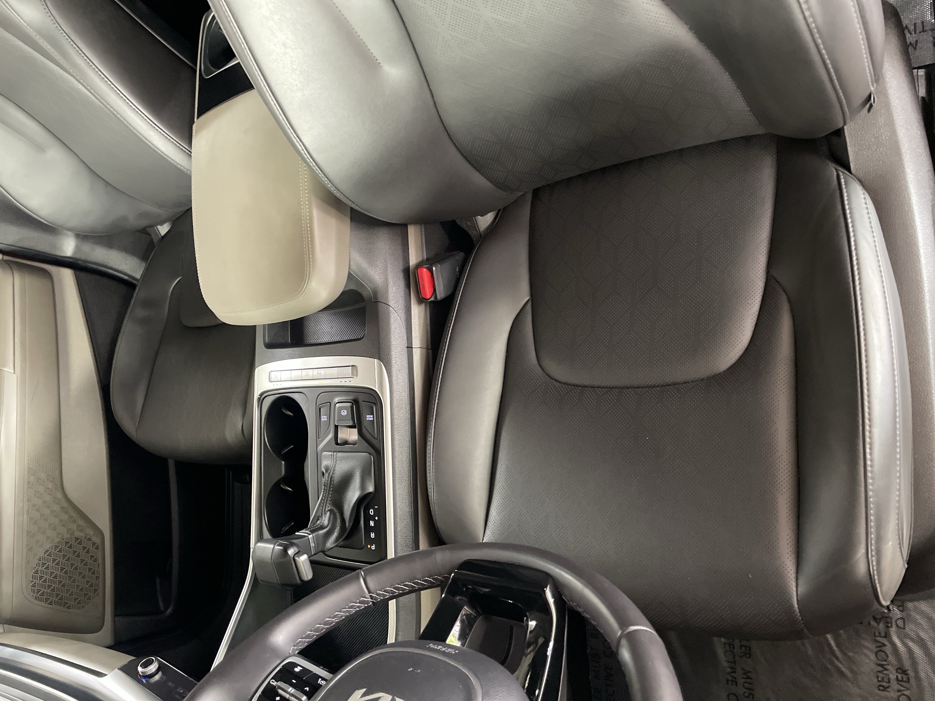 Used 2026 Kia Carnival FWD image 17