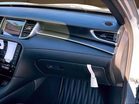 Used 2025 INFINITI QX55 Essential image 17