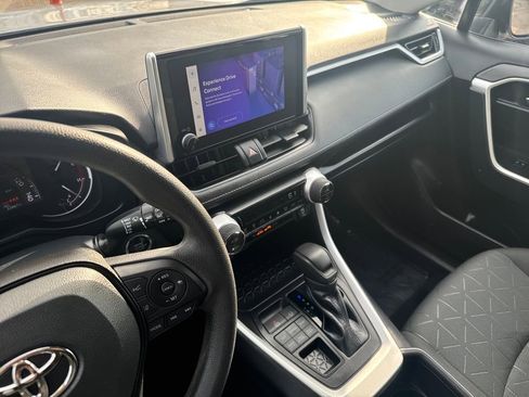 Used 2023 Toyota RAV4 XLE image 19