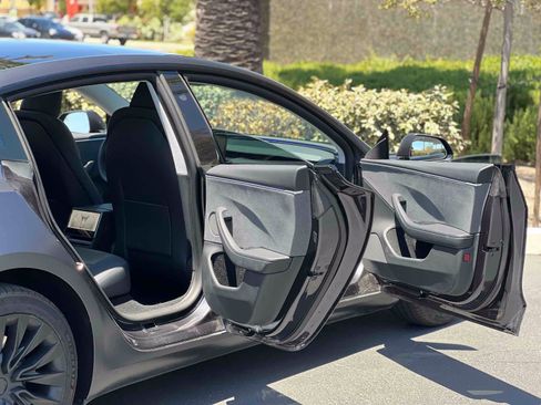 Used 2024 Tesla Model 3 Long Range RWD image 16