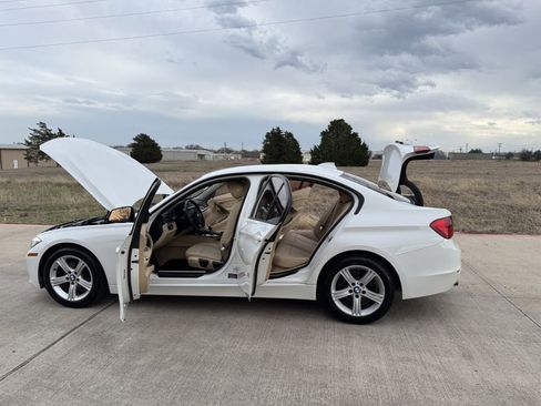 Used 2014 BMW 320i Sedan image 15
