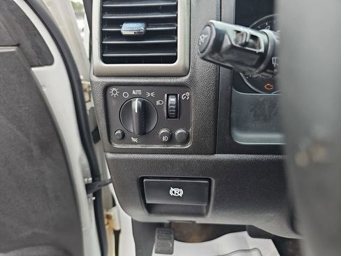 Used 2012 Chevrolet Colorado LT image 25