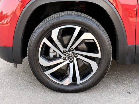 Used 2022 Volkswagen Atlas SEL AWD/4WD image 12