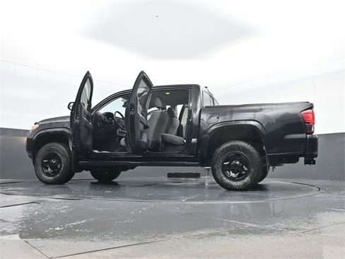 Used 2022 Toyota Tacoma SR image 28