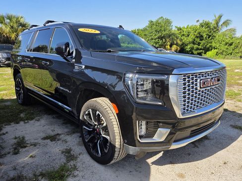 Certified 2023 GMC Yukon XL Denali w/ Denali Reserve Package AWD/4WD image 2
