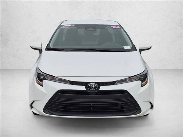 Used 2024 Toyota Corolla LE FWD image 2