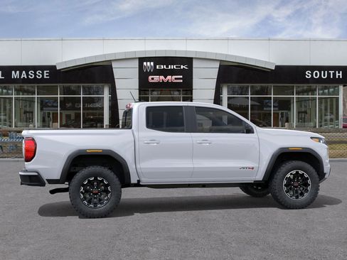 New 2026 GMC Canyon AT4 image 5