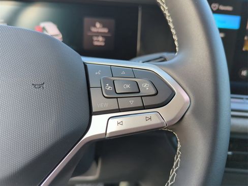 New 2026 Volkswagen Tiguan S image 33