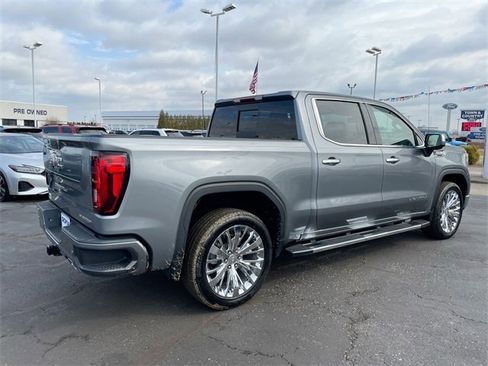 Used 2022 GMC Sierra 1500 Denali w/ Driver Alert Package II image 5