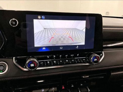 Used 2025 Chevrolet Colorado Z71 image 29