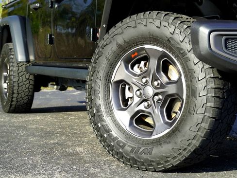 Used 2022 Jeep Gladiator Rubicon w/ Safety Group image 4