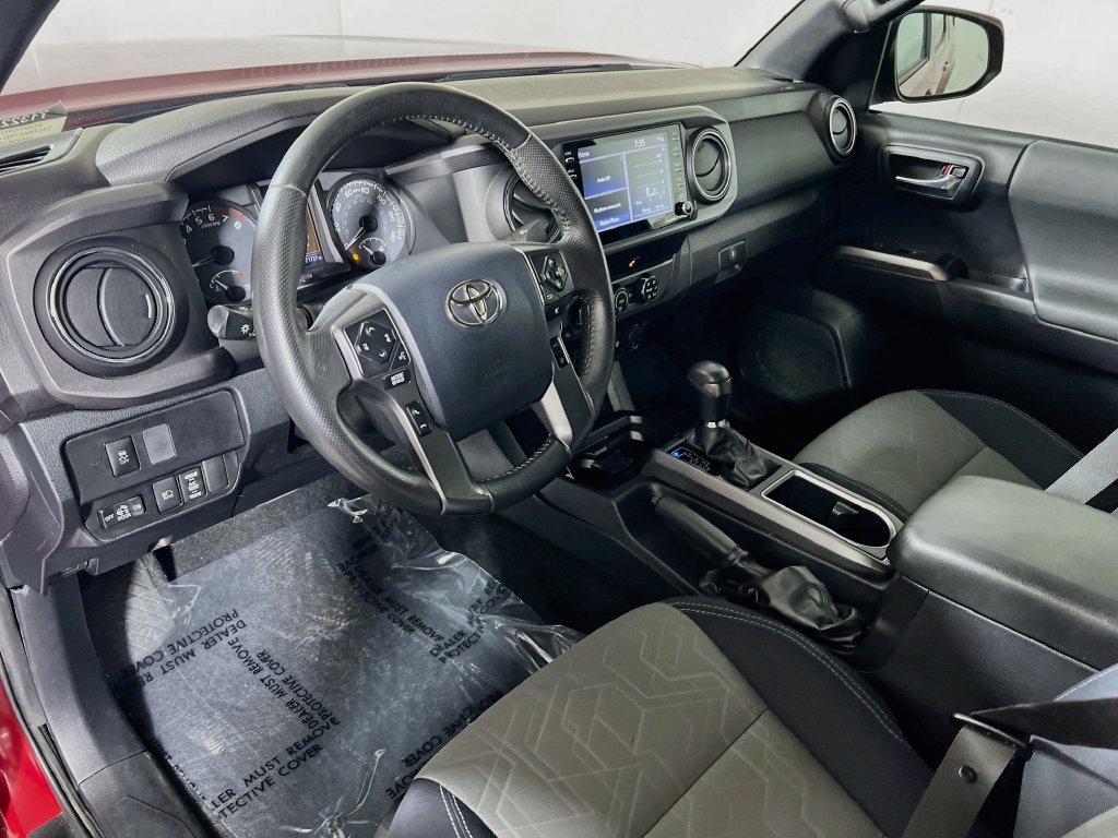Certified 2020 Toyota Tacoma TRD Off-Road w/ Technology Package AWD/4WD image 9