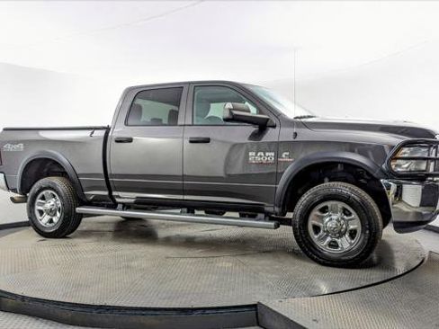 Used 2017 RAM 2500 Tradesman w/ Chrome Appearance Group image 11