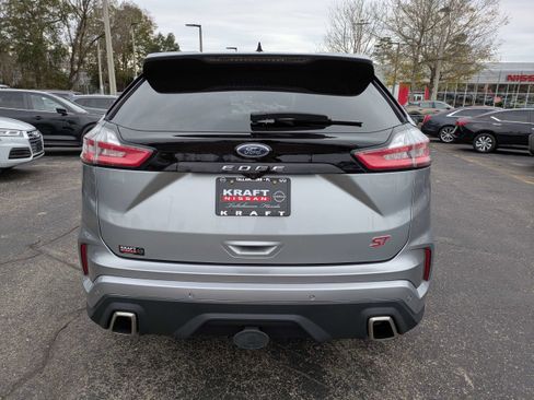 Used 2023 Ford Edge ST image 5