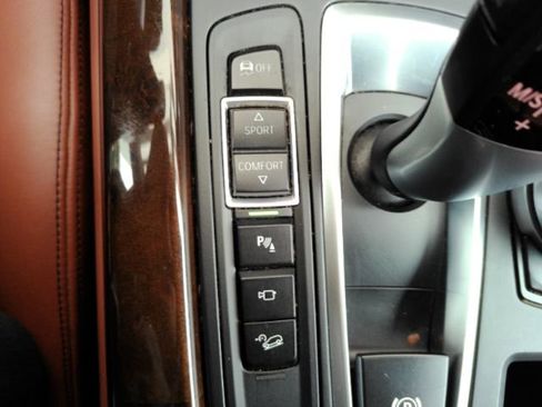 Used 2017 BMW X5 xDrive40e image 50