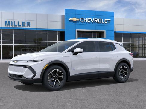 New 2026 Chevrolet Equinox EV LT image 37