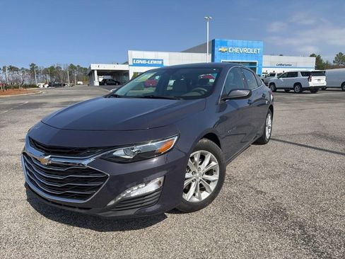 Used 2025 Chevrolet Malibu LT image 1