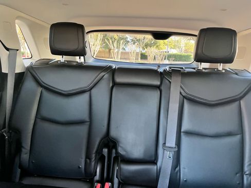 Used 2017 Cadillac XT5 Luxury w/ Driver Awareness Package image 33