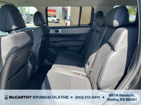 Used 2026 Hyundai Santa Fe SEL FWD image 5