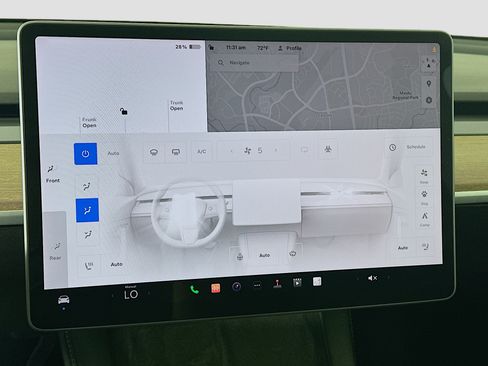 Used 2022 Tesla Model Y Long Range AWD/4WD image 23