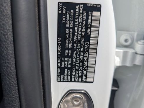 Used 2022 Porsche Macan S AWD/4WD image 19