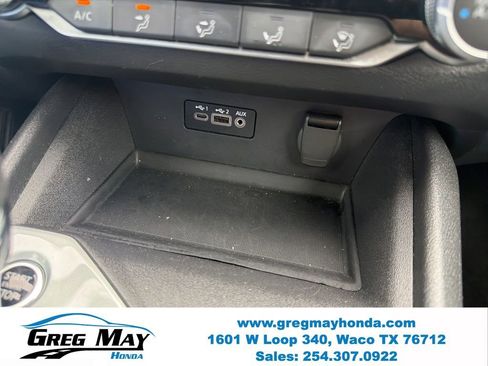 Used 2025 Nissan Altima 2.5 SV FWD image 18